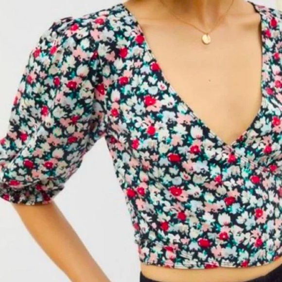 Urban Outfitters Tops - Urban Outfitters floral cropped wrap top, size L